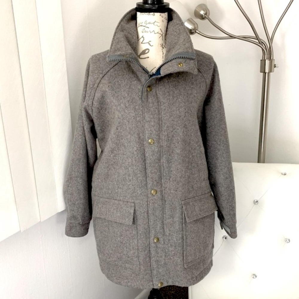 Lands’ End Wool Blend Patch Pocket Winter Coat Gr… - image 2